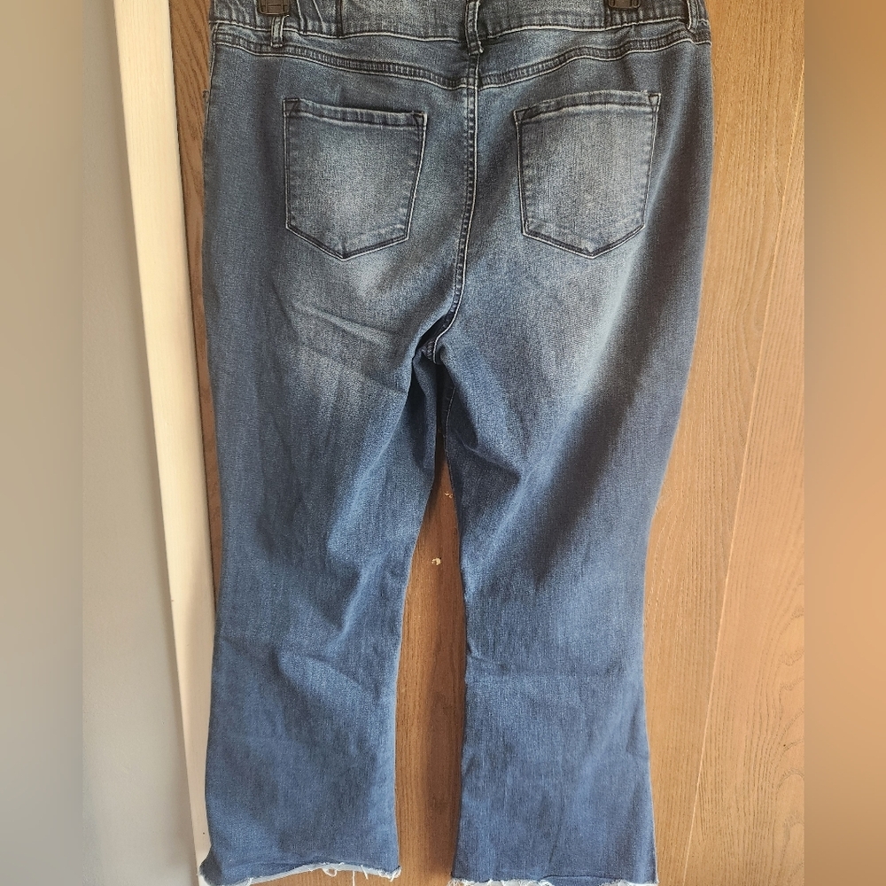 Classic Blue Women's Jeans - Picture 2 of 2
